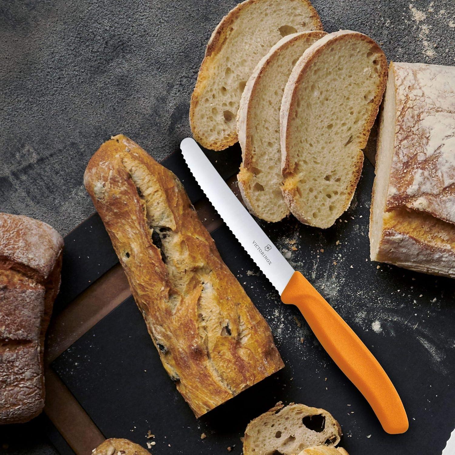 Cuchillo Suizo Victorinox Classic Naranja 11.43 cm Hoja Serrada