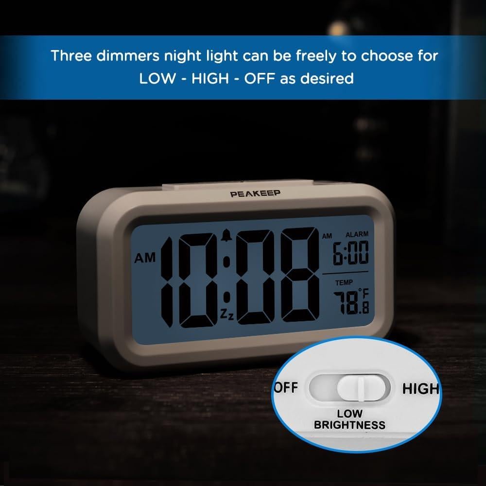 Reloj Despertador Digital Peakeep con Luz y Temperatura