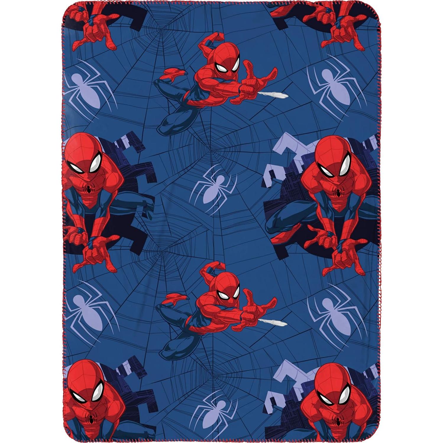 Set de Viaje Jay Franco Spiderman 3 Piezas Manta Almohada Peluche