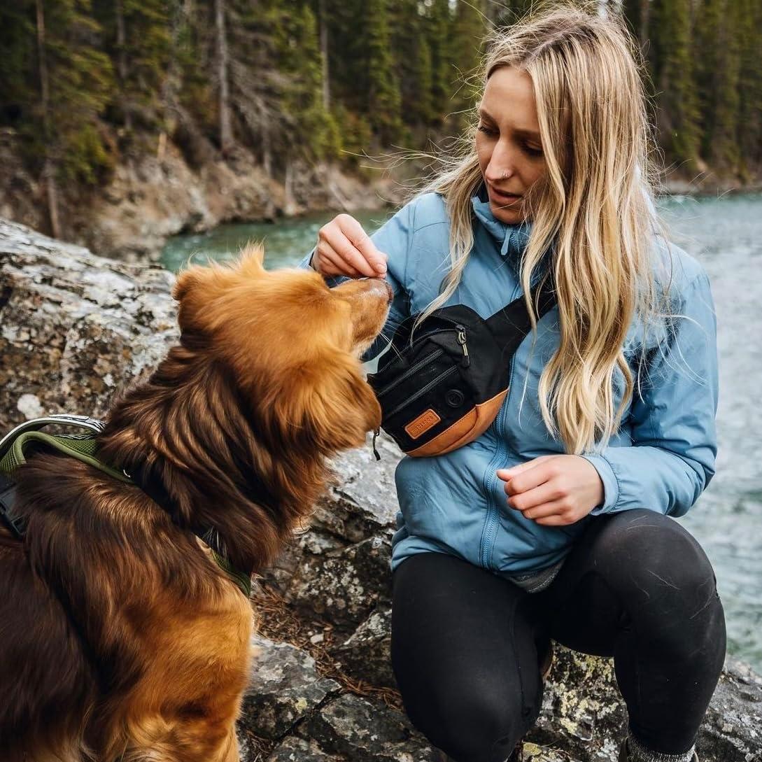 Riñonera Wilderdog Utility Negra con 3 Bolsillos y Dispensador