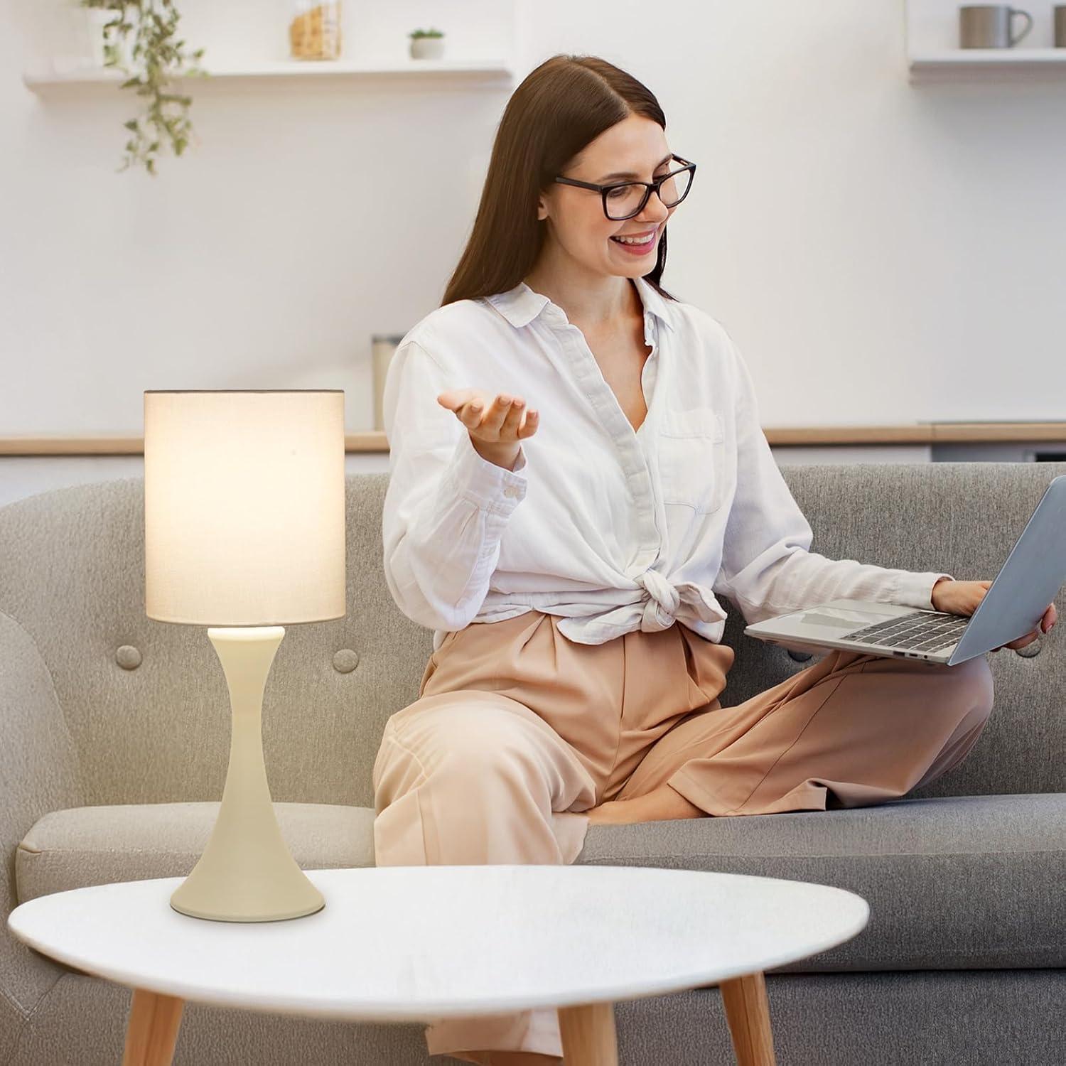 Lámpara de Mesa Seaside Village Táctil 3 Niveles Beige