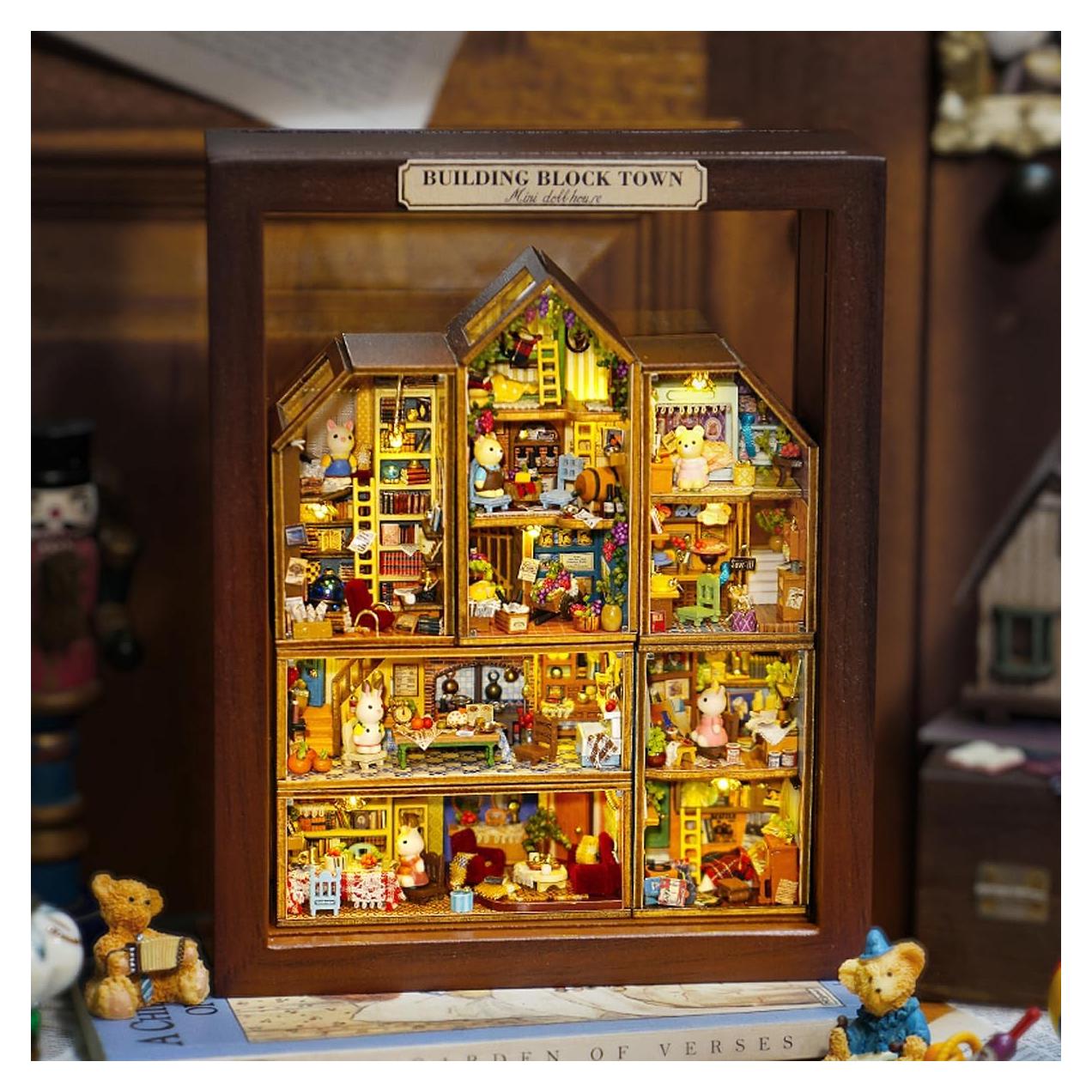 Kit Casa Miniatura DIY CUTEROOM con Muebles y Luces LED