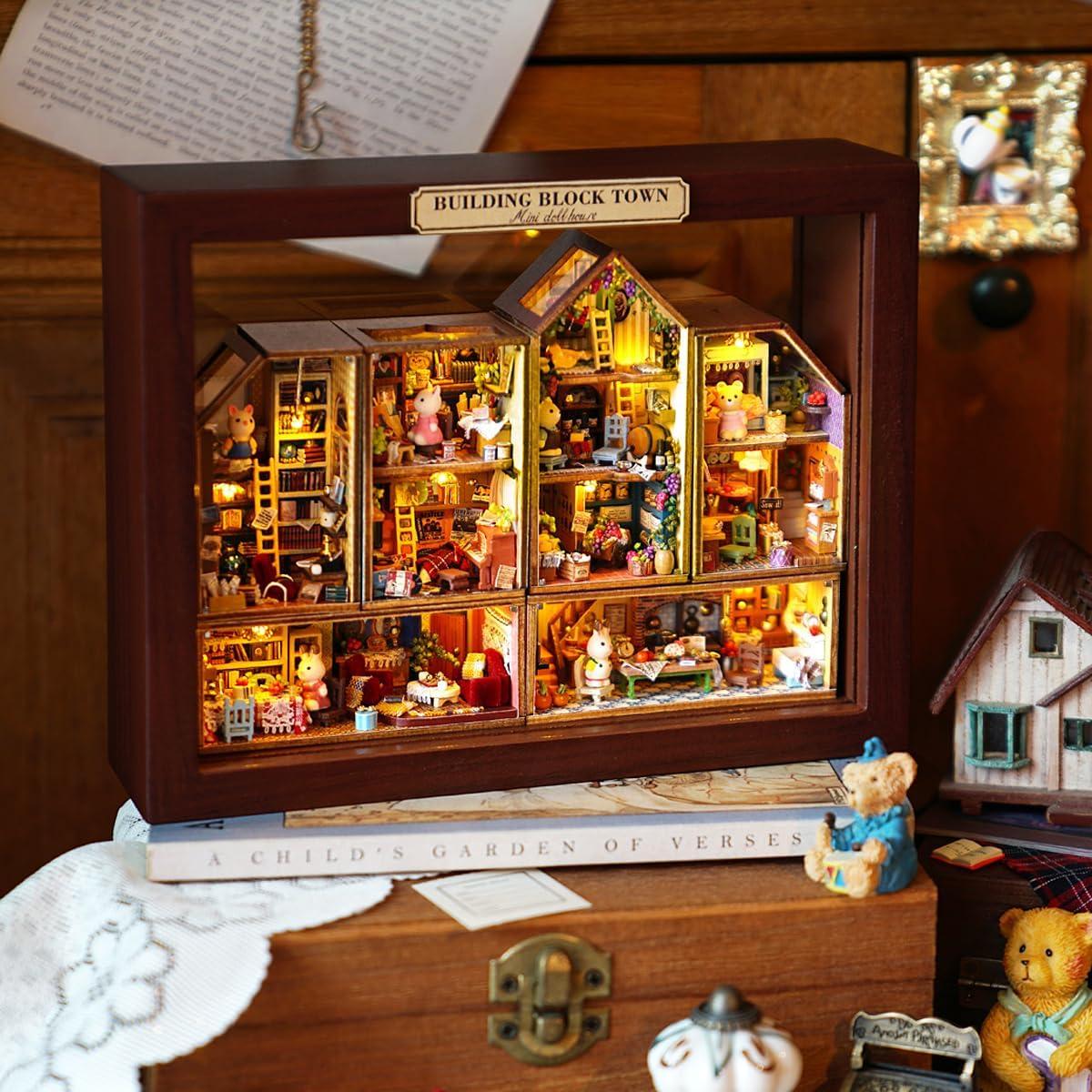 Kit Casa Miniatura DIY CUTEROOM con Muebles y Luces LED