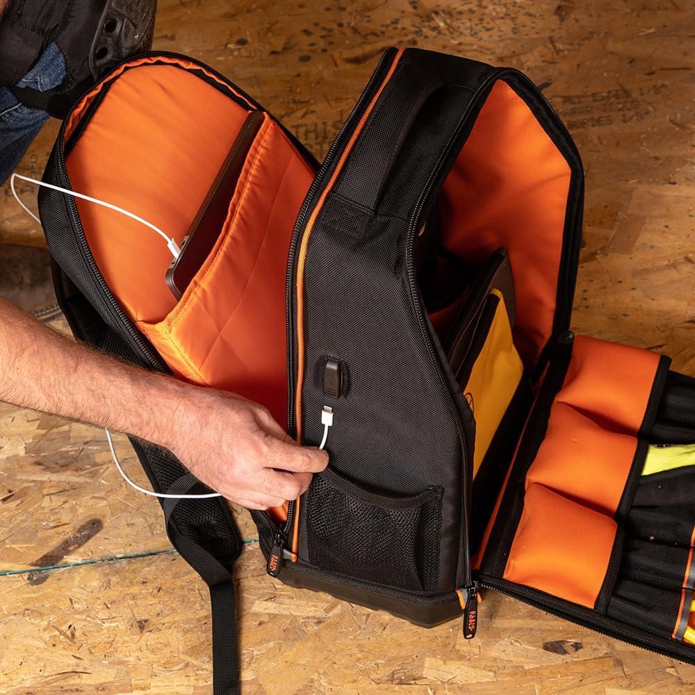 Mochila Klein Tools 62805BPTECH 28 bolsillos para laptop