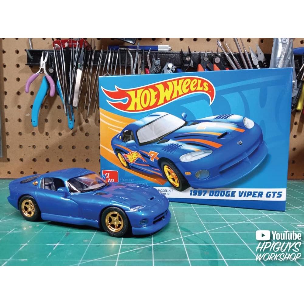 Kit Modelo AMT Hot Wheels Dodge Viper GTS 1/25 17,78 cm